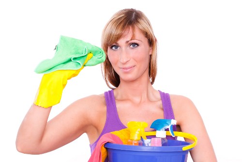 Professional cleaner in Kingston providing home cleaning services